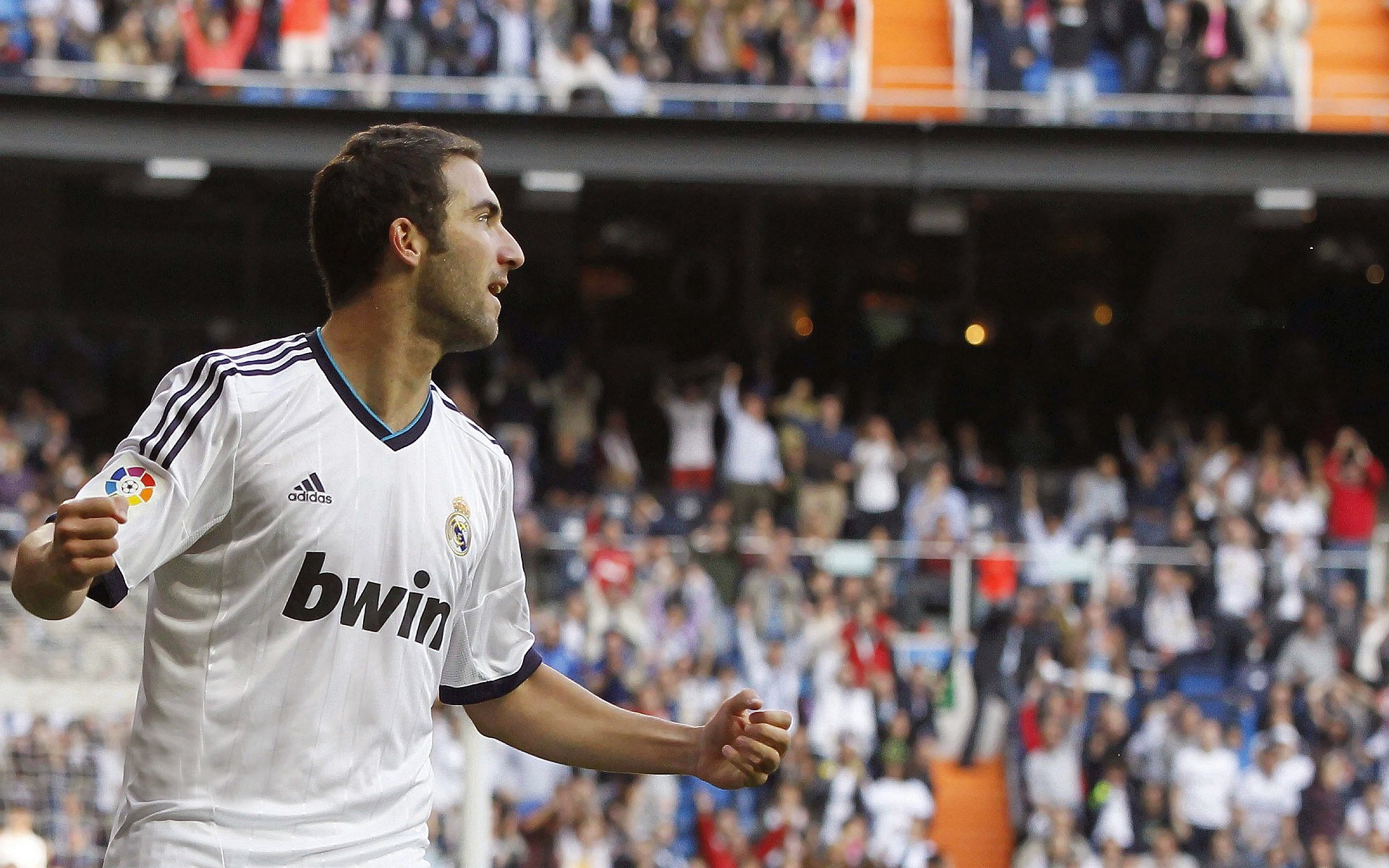 开云棋牌-多地校园设置球员见面日推广体育文化增强青少年参与感